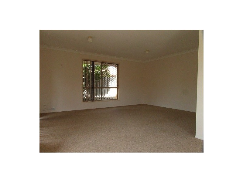 7 Pascali Ct, Varsity Lakes QLD 4227