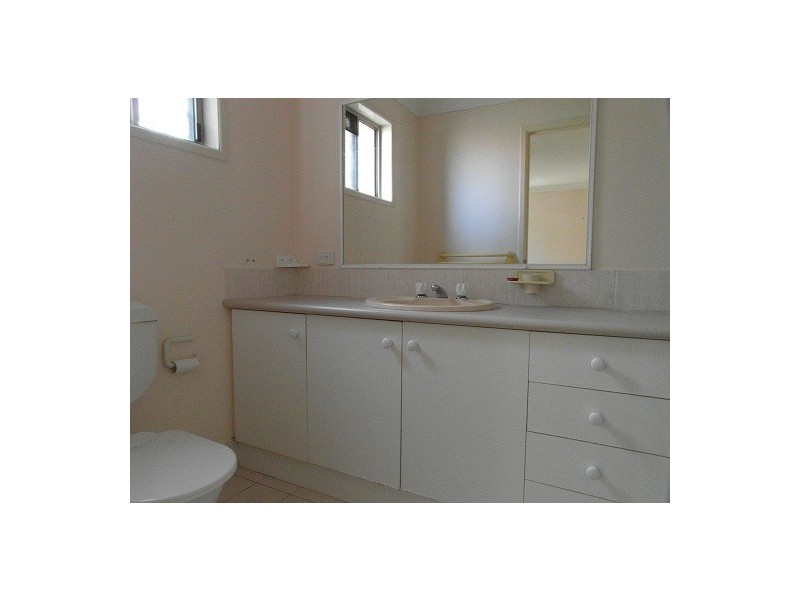 7 Pascali Ct, Varsity Lakes QLD 4227