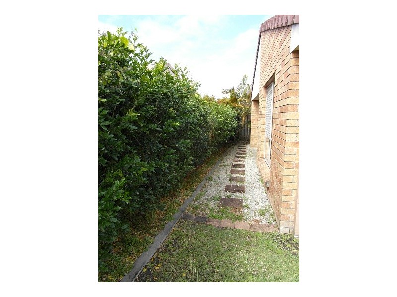 7 Pascali Ct, Varsity Lakes QLD 4227