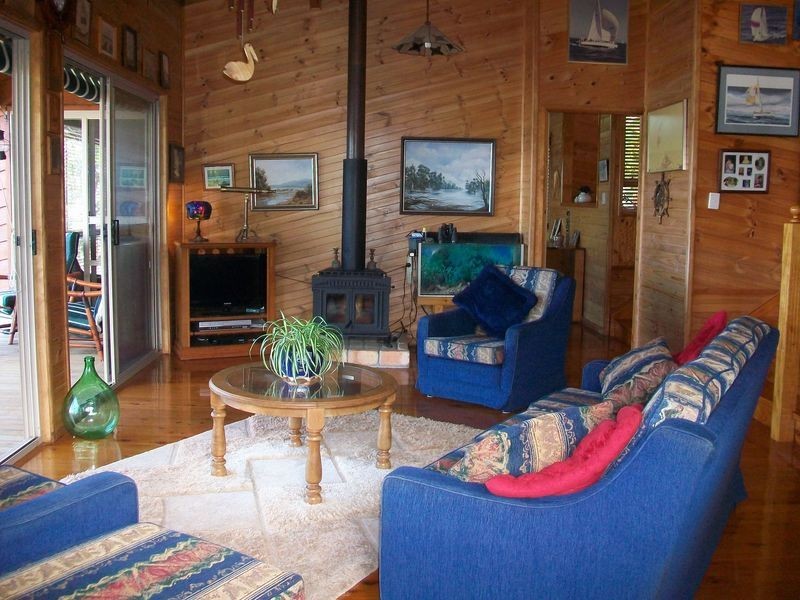 12 Schooner Street, Russell Island QLD 4184