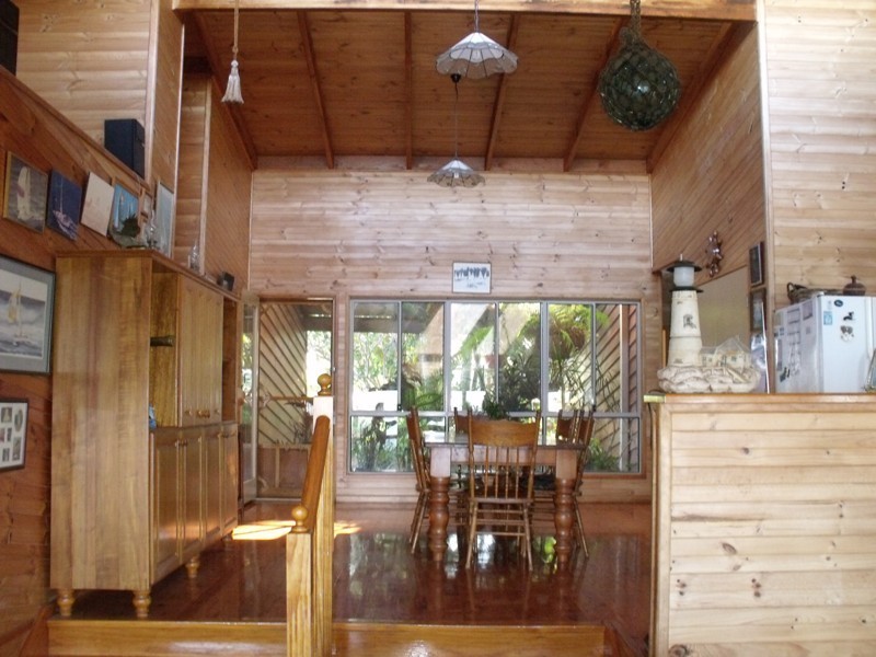 12 Schooner Street, Russell Island QLD 4184