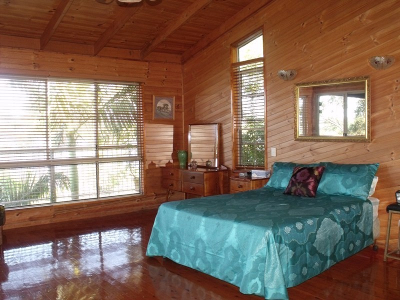 12 Schooner Street, Russell Island QLD 4184
