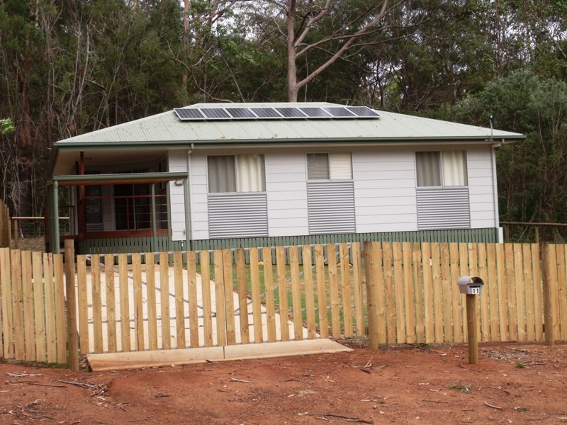 11 Doverton Dr, Russell Island QLD 4184