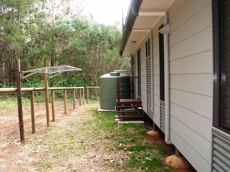 11 Doverton Dr, Russell Island QLD 4184