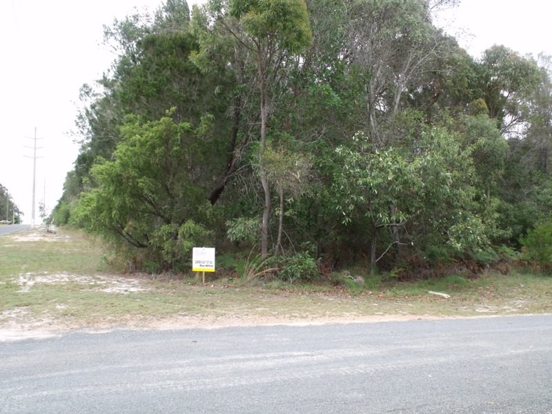 2 Rose Bay Dr, Russell Island QLD 4184