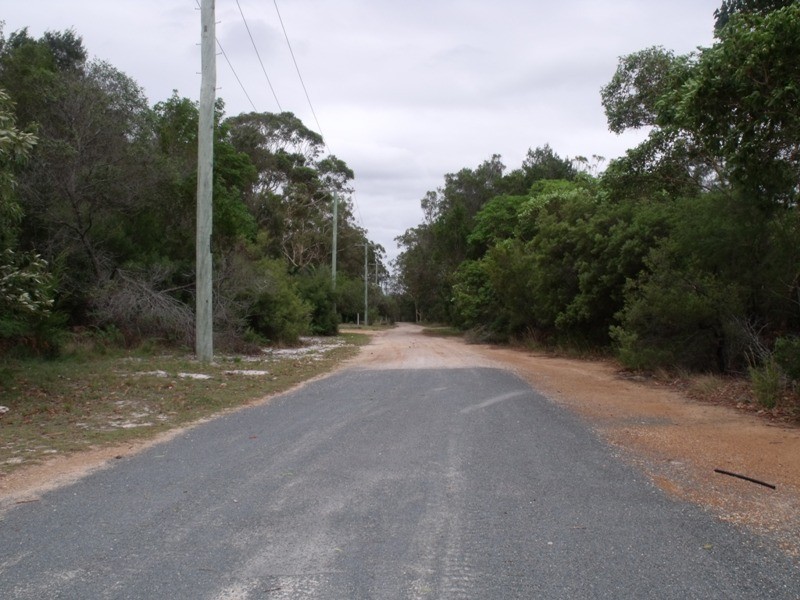 2 Rose Bay Dr, Russell Island QLD 4184