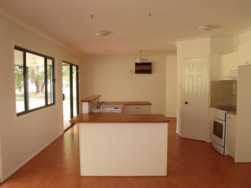 29 Letitia Av, Russell Island QLD 4184