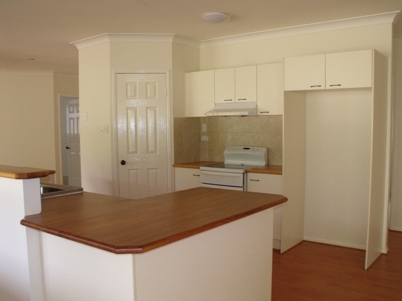 29 Letitia Av, Russell Island QLD 4184