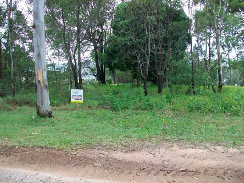 6 Flinders St., Russell Island QLD 4184