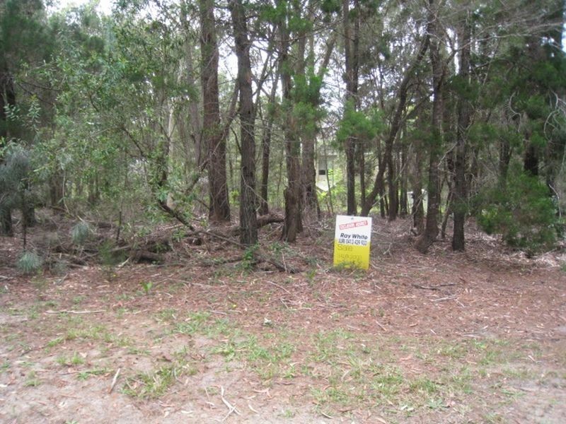 12 Tulloch St, Russell Island QLD 4184