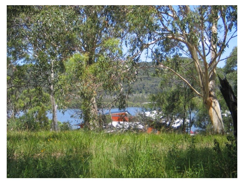 . Double Island Outlook, Russell Island QLD 4184