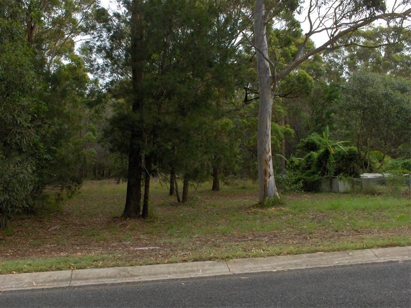 26  Channel Street, Russell Island QLD 4184