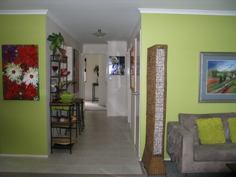 47 Minjerriba Road, Russell Island QLD 4184