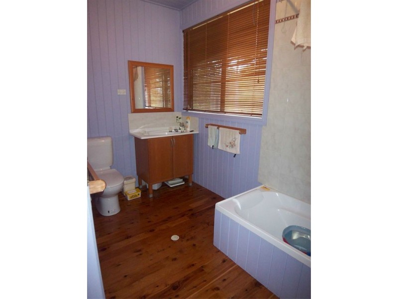 16 Carissa Street, Russell Island QLD 4184