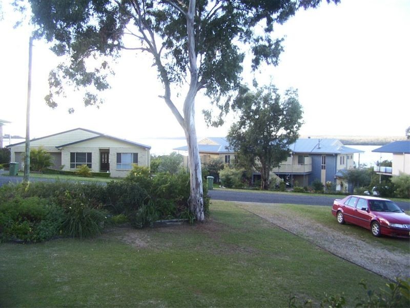 38  Bay Drive, Russell Island QLD 4184