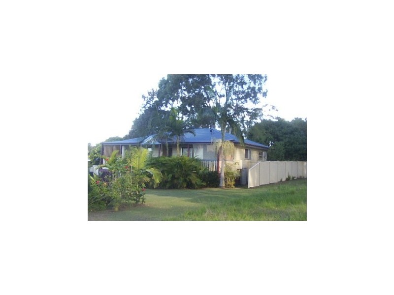38  Bay Drive, Russell Island QLD 4184