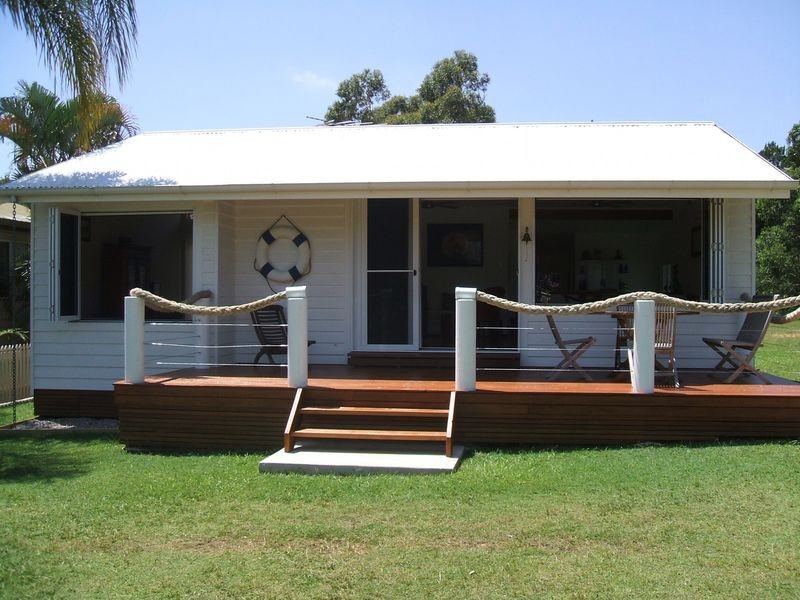 8 Beth Street, Russell Island QLD 4184