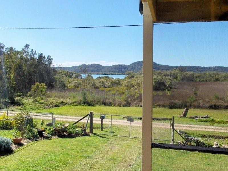 34  Inlet Ave, Russell Island QLD 4184