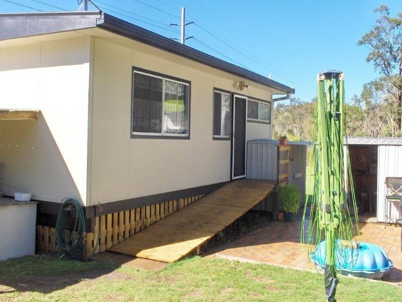 34  Inlet Ave, Russell Island QLD 4184
