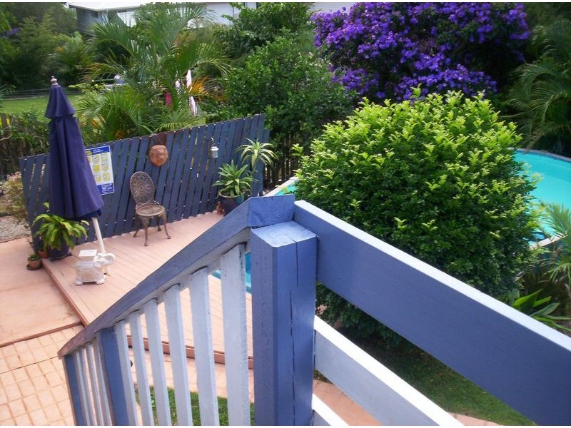 12  Alice Street, Russell Island QLD 4184