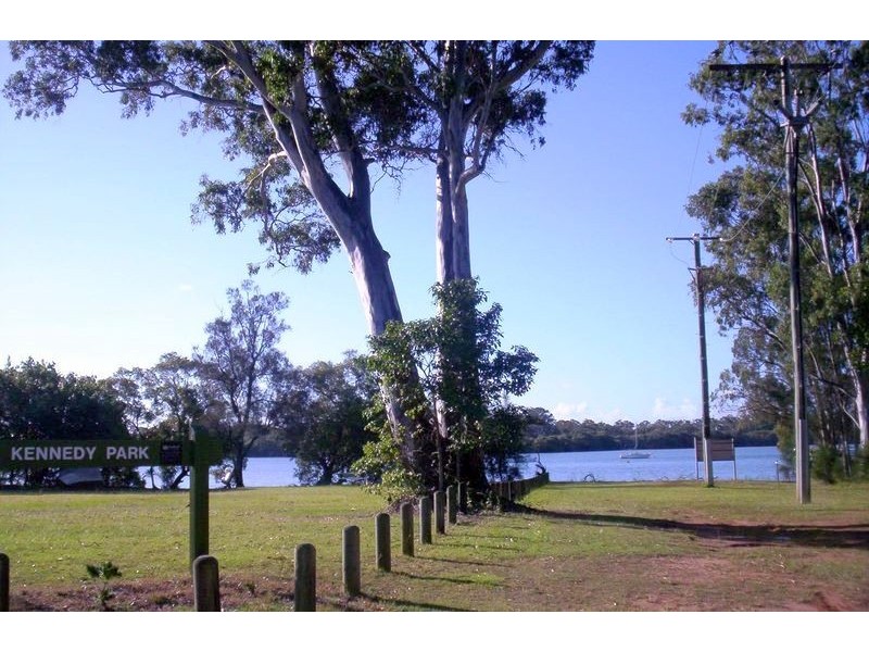 14 Douglas Street, Russell Island QLD 4184