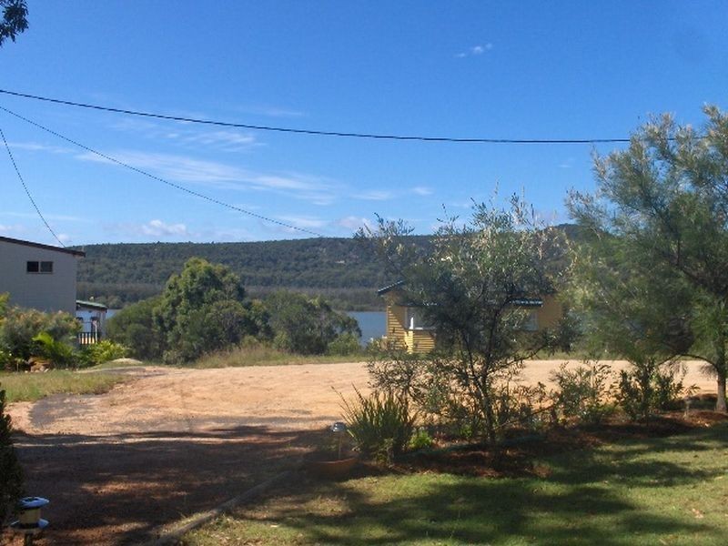 27 Leichhardt Terrace, Russell Island QLD 4184