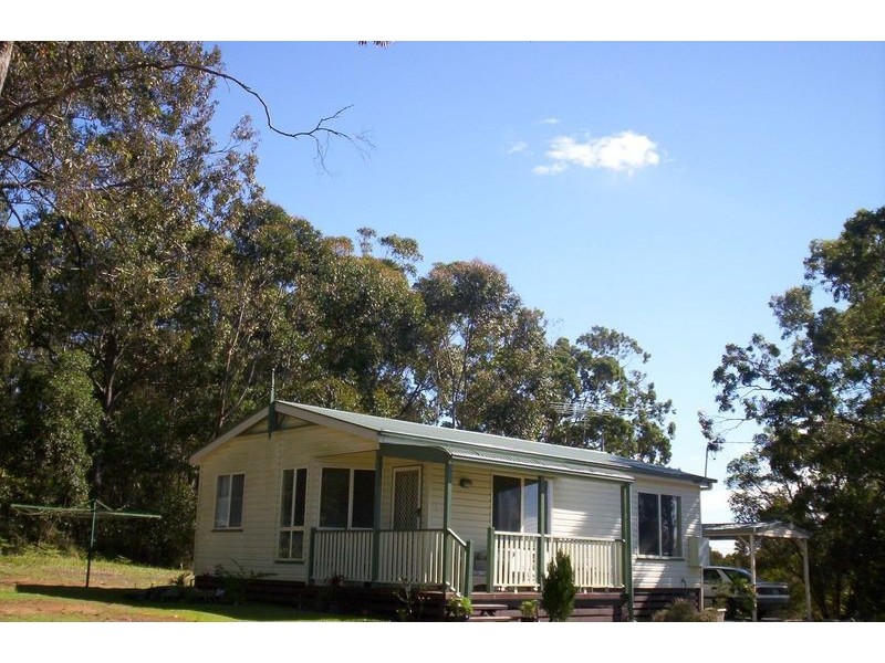 27 Leichhardt Terrace, Russell Island QLD 4184