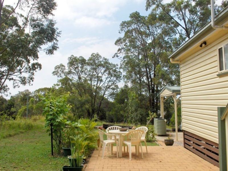 27 Leichhardt Terrace, Russell Island QLD 4184