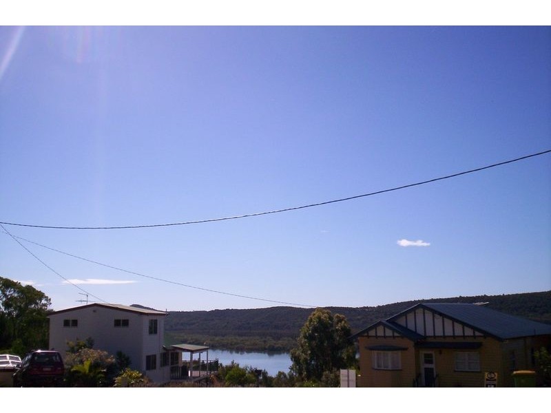 27 Leichhardt Terrace, Russell Island QLD 4184