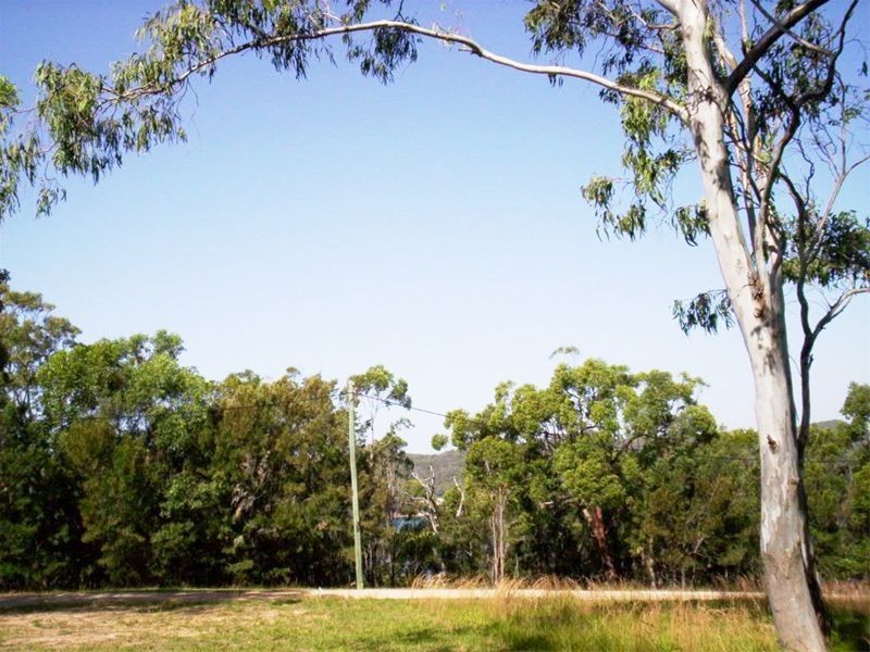 25 Leichhardt Terrace, Russell Island QLD 4184