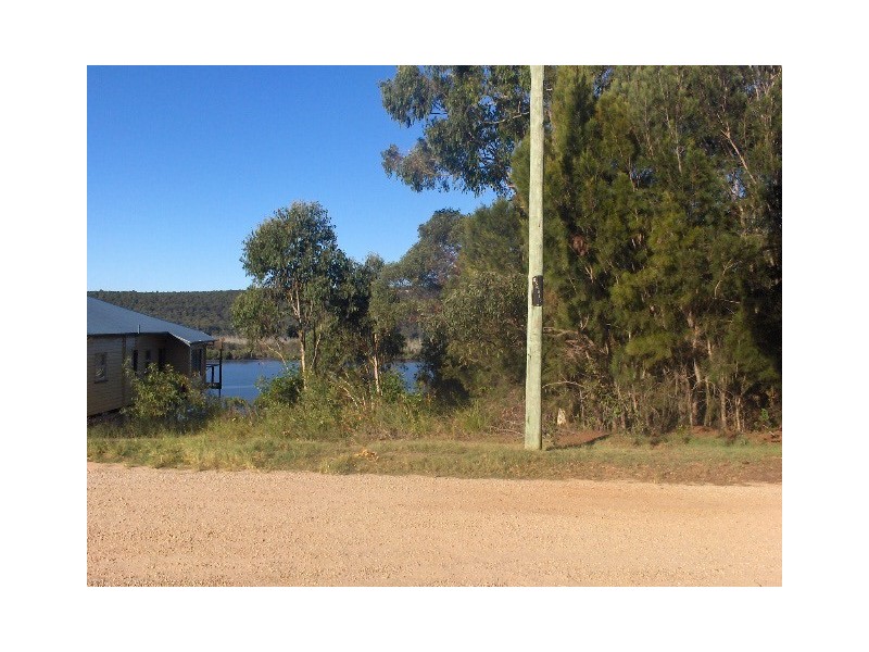 25 Leichhardt Terrace, Russell Island QLD 4184
