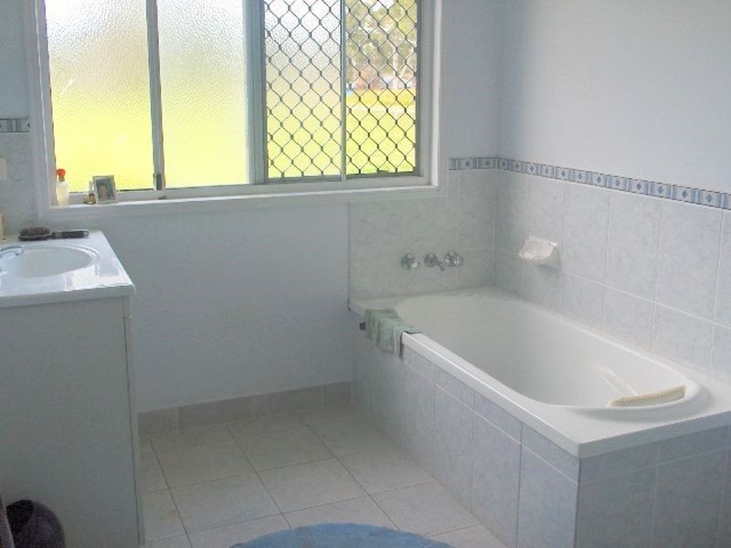 7 Hill Street, Russell Island QLD 4184