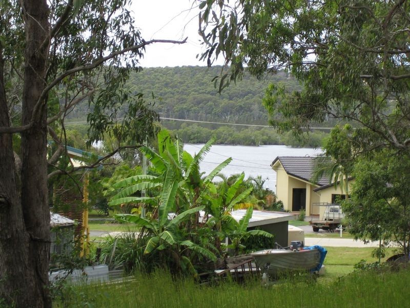 25 Scenic Drive, Russell Island QLD 4184