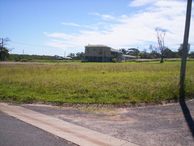 19  Waratah Street, Russell Island QLD 4184