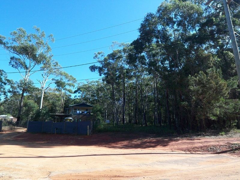 1  Titania Terrace, Russell Island QLD 4184