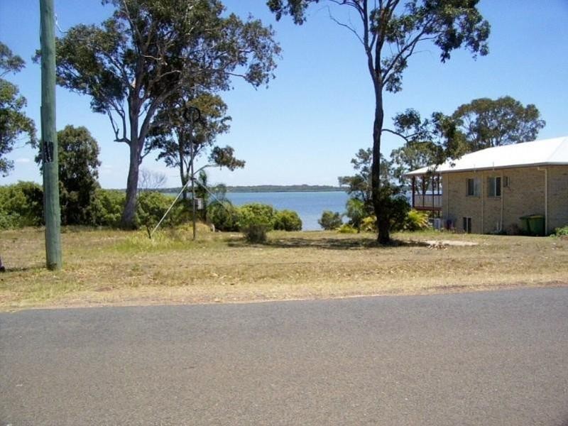 73  Canaipa Point Drive, Russell Island QLD 4184