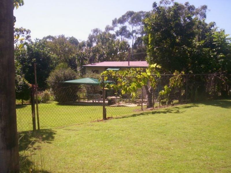 55 High Street, Russell Island QLD 4184