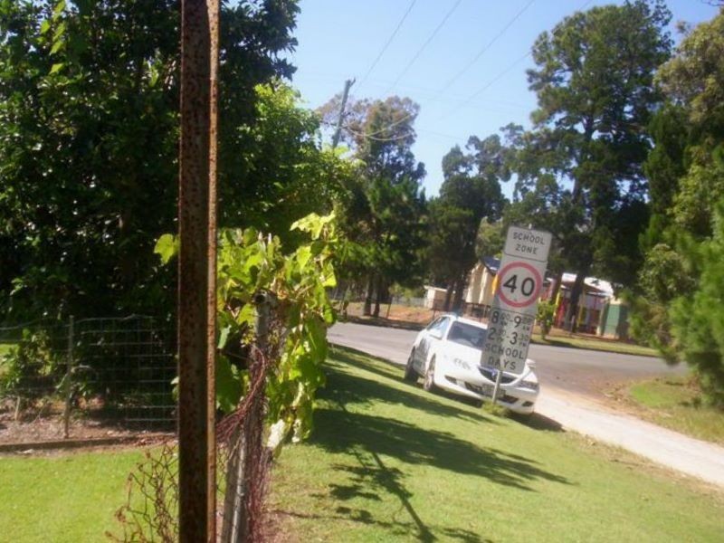 55 High Street, Russell Island QLD 4184