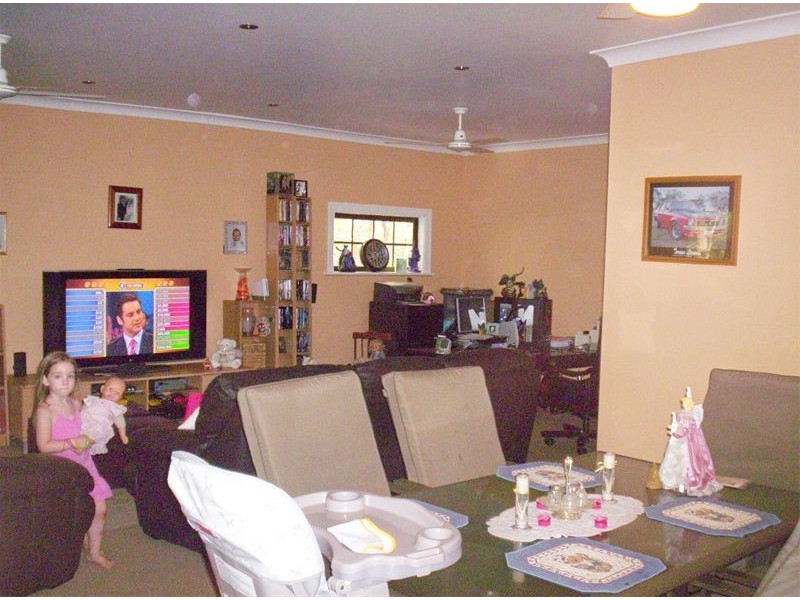 63 Channel St, Russell Island QLD 4184