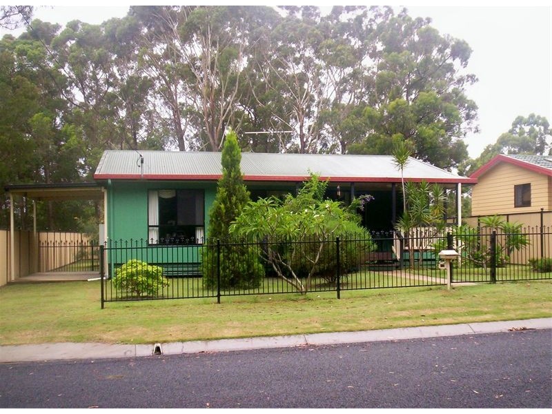 17 Rossi Avenue, Russell Island QLD 4184