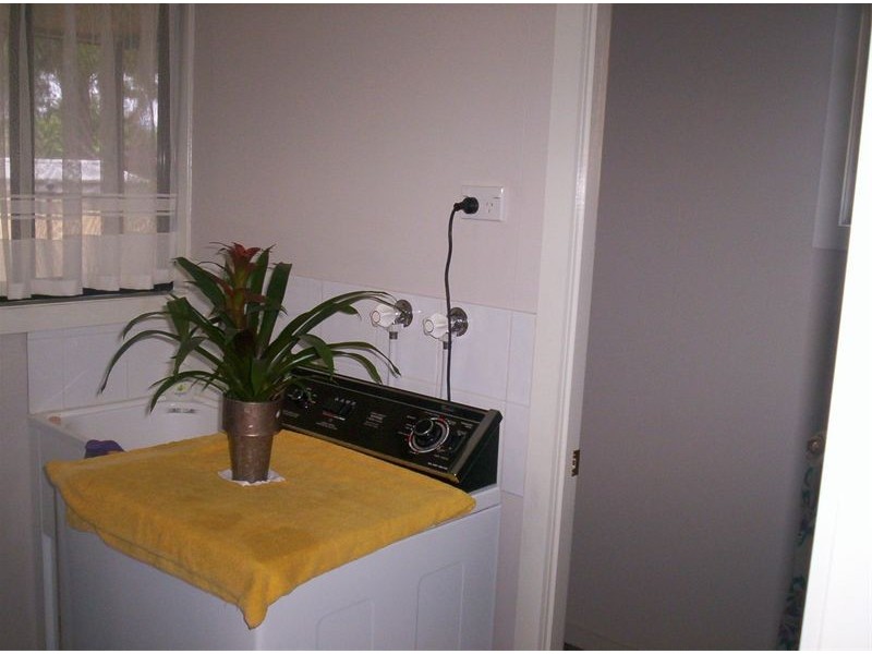 17 Rossi Avenue, Russell Island QLD 4184