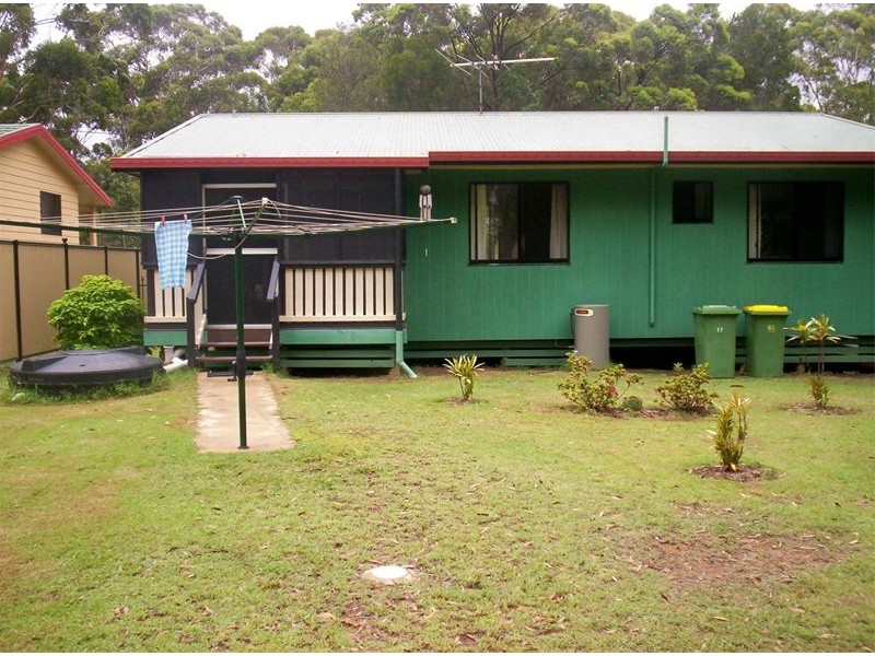 17 Rossi Avenue, Russell Island QLD 4184