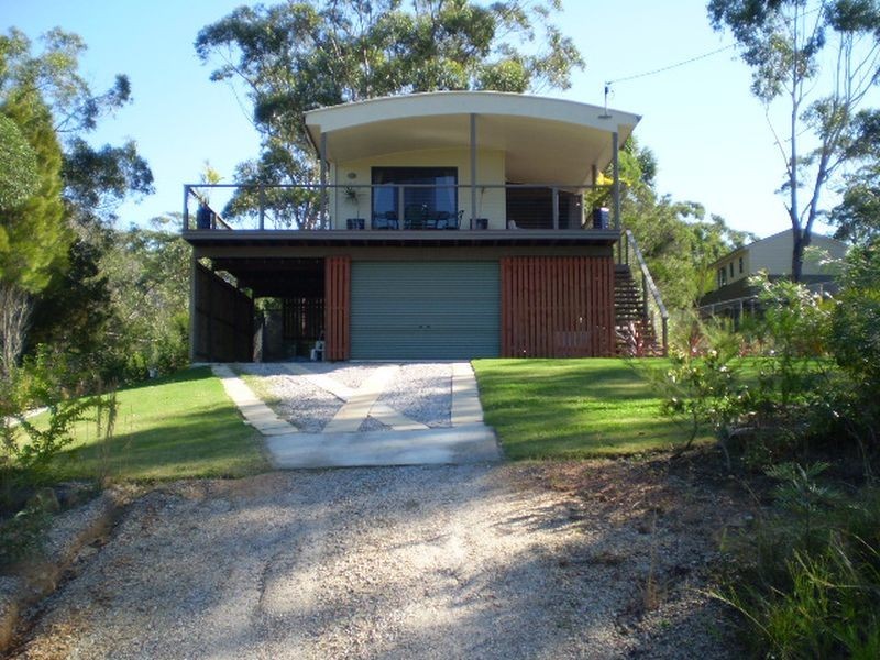 14  Seaview Street, Russell Island QLD 4184