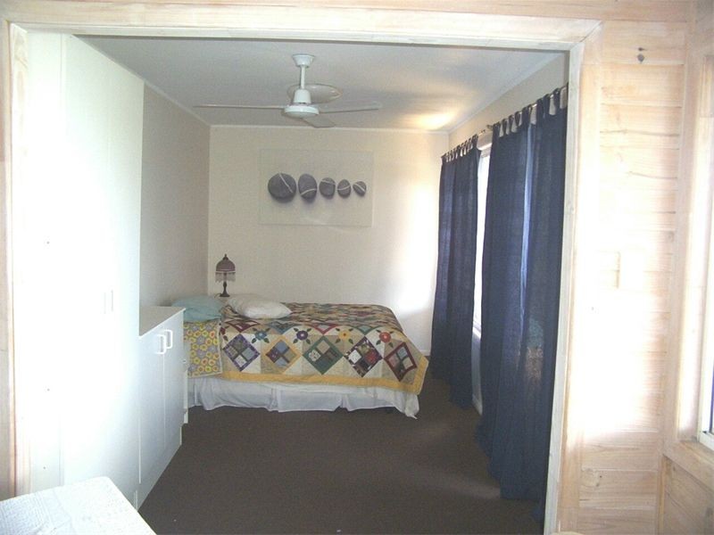 106 Crescent Drive, Russell Island QLD 4184