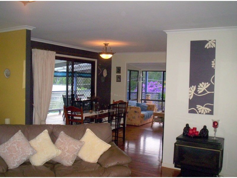 12  Alice Street, Russell Island QLD 4184