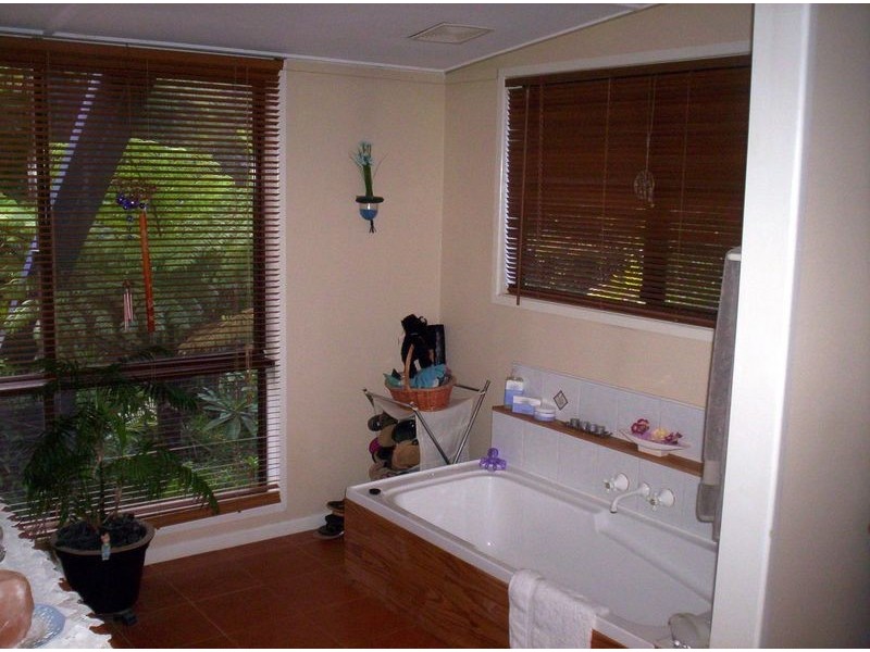 12  Alice Street, Russell Island QLD 4184