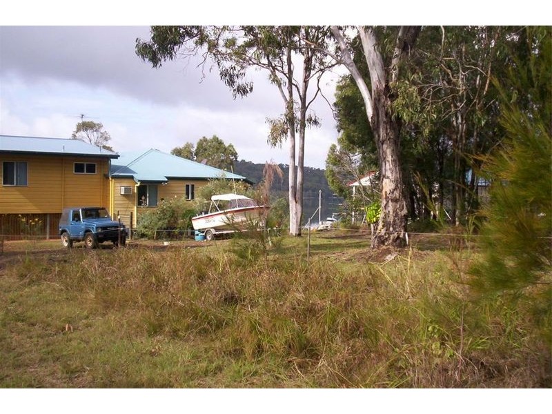 35  Scenic Drive, Russell Island QLD 4184