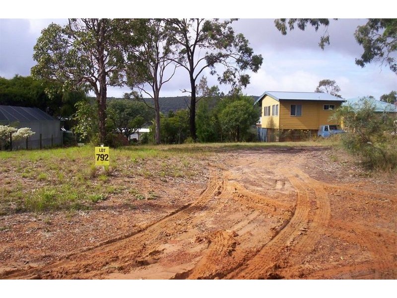 35  Scenic Drive, Russell Island QLD 4184