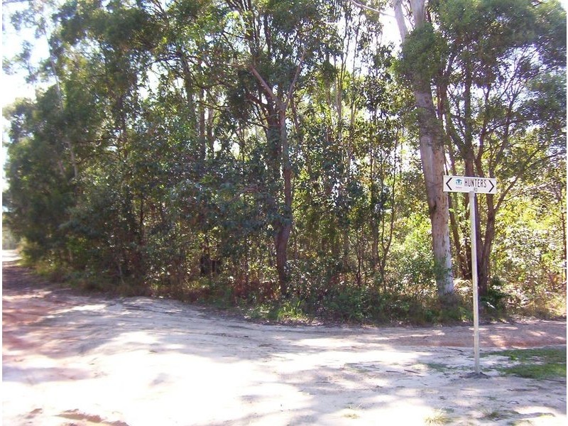 11  Hunters Road, Russell Island QLD 4184