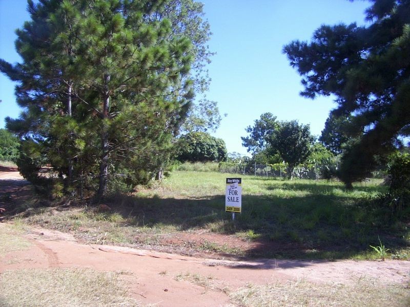 8 Robert St, Russell Island QLD 4184